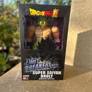 Dragon Ball Super Limit Breaker Series Super Saiyan Broly Figure